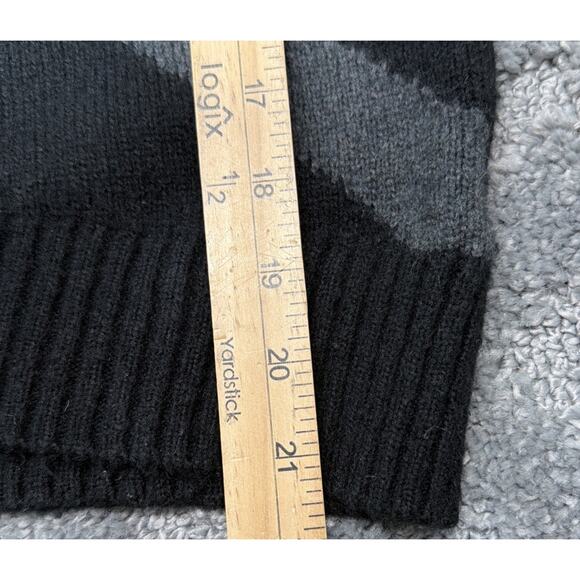 Express Women’s Wool Blend Fuzzy Detail W/ Silver Metallic Sweater Size Medium - Picture 4 of 6